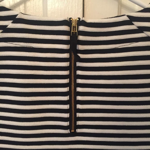 Banana Republic Top - Picture 3 of 5